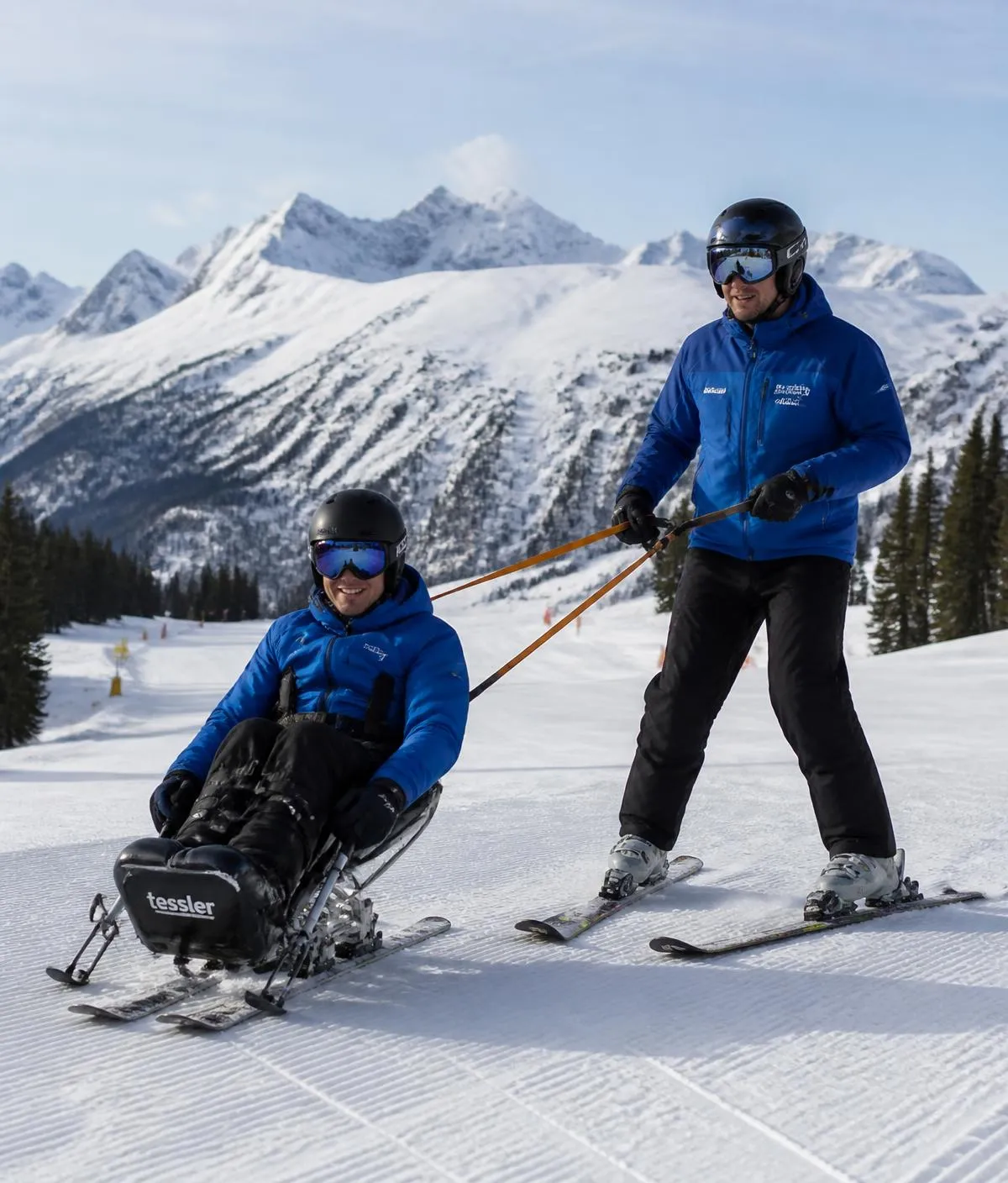 Pratiquant handiski accompagné en montagne